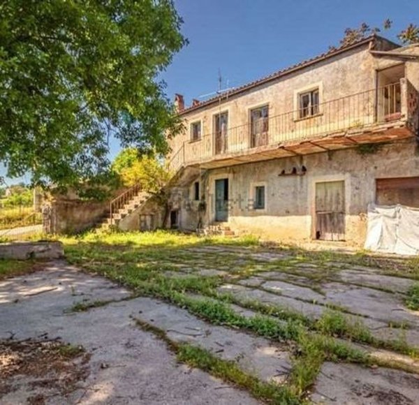 casale in vendita a Pratella in zona Roccavecchia