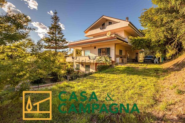 casa indipendente in vendita a Pratella in zona Roccavecchia