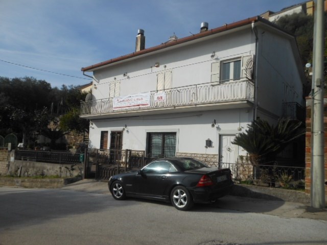 casa indipendente in vendita a Presenzano