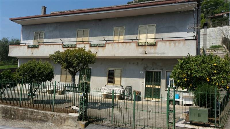 casa indipendente in vendita a Presenzano