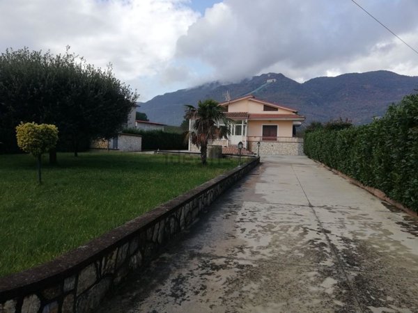 casa indipendente in vendita a Presenzano