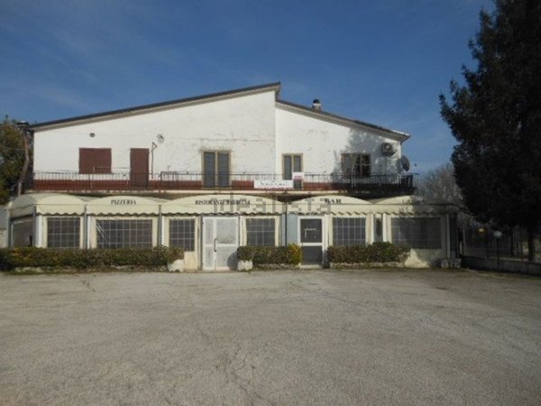 locale commerciale in vendita a Presenzano