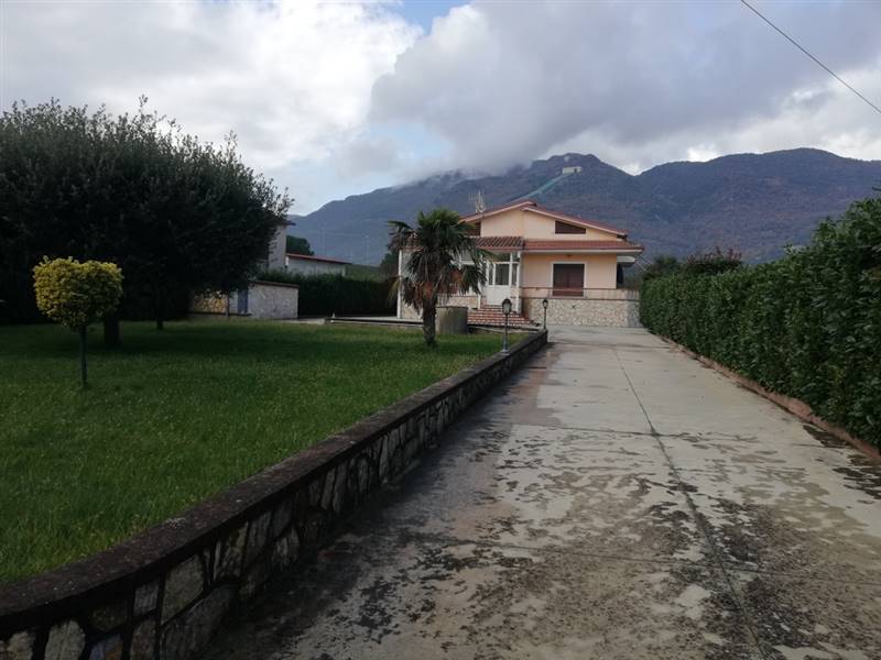 casa indipendente in vendita a Presenzano