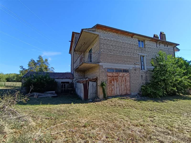 casa indipendente in vendita a Presenzano