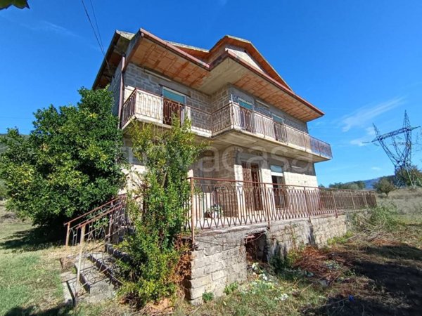 casa indipendente in vendita a Presenzano