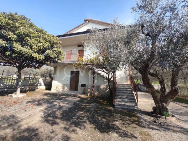 casa indipendente in vendita a Raviscanina in zona Quattro Venti