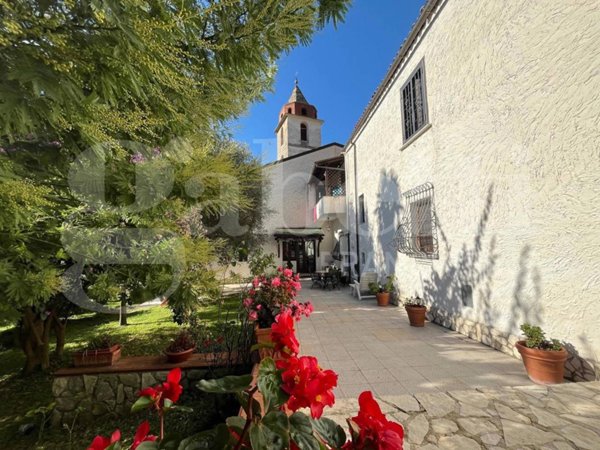 casa indipendente in vendita a Raviscanina