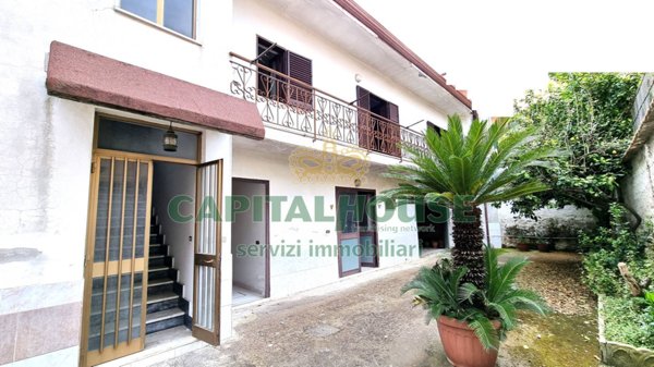 casa indipendente in vendita a Recale
