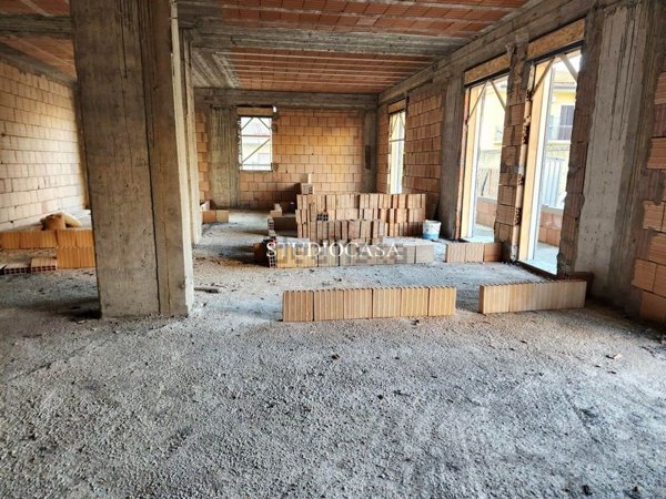 appartamento in vendita a Recale