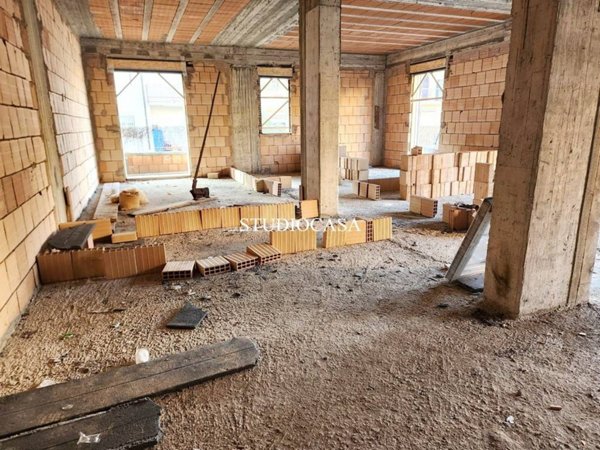 appartamento in vendita a Recale