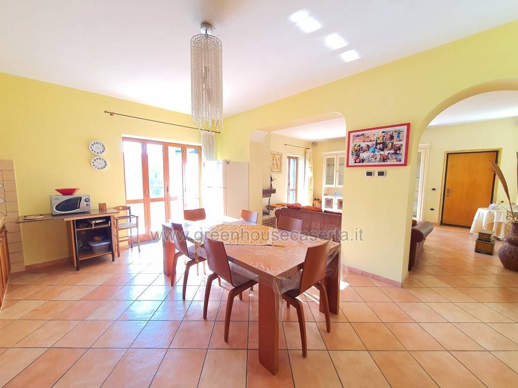 appartamento in vendita a Recale