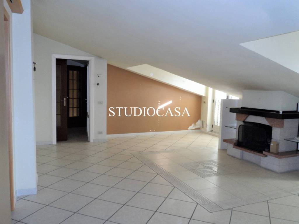 appartamento in vendita a Recale