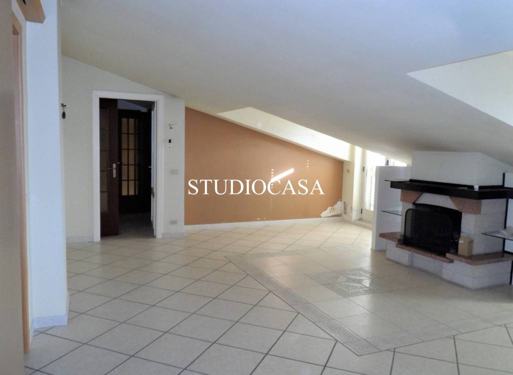 appartamento in vendita a Recale