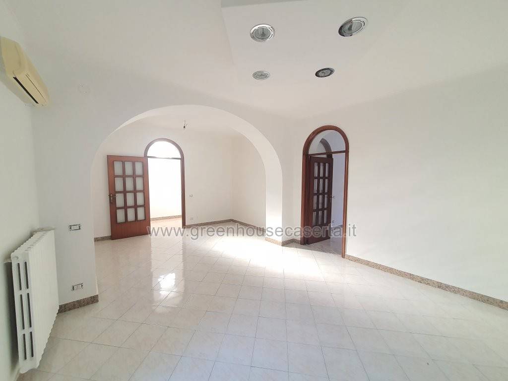 appartamento in vendita a Recale