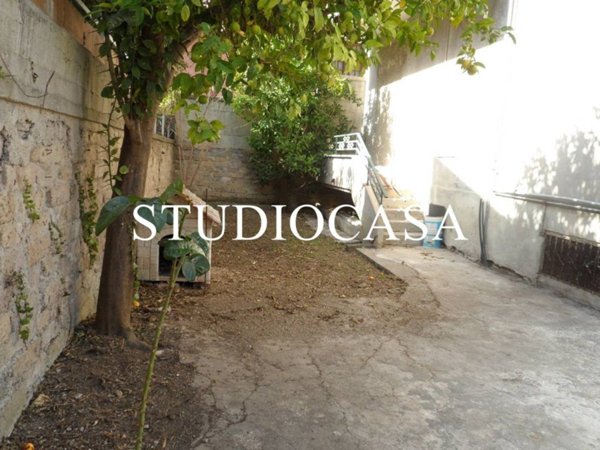 casa indipendente in vendita a Recale