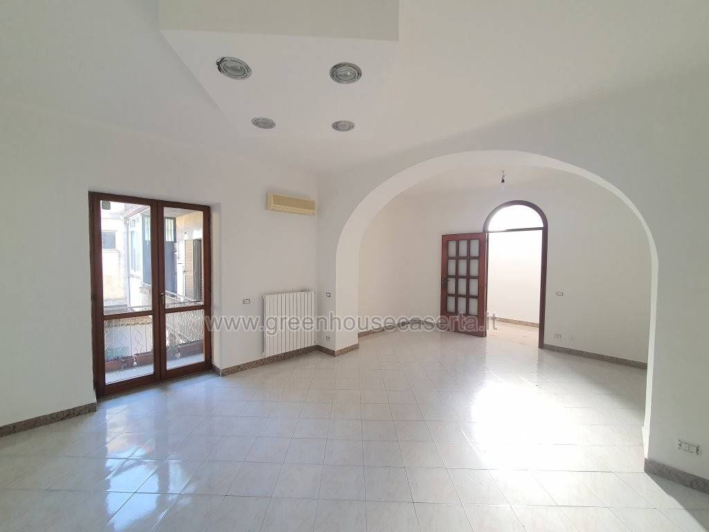 appartamento in vendita a Recale