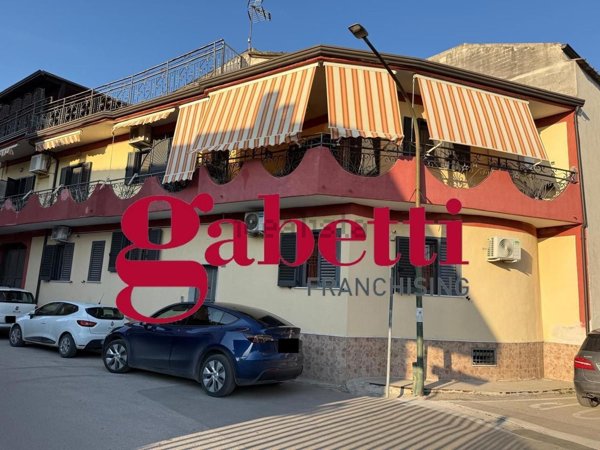 casa indipendente in vendita a Recale