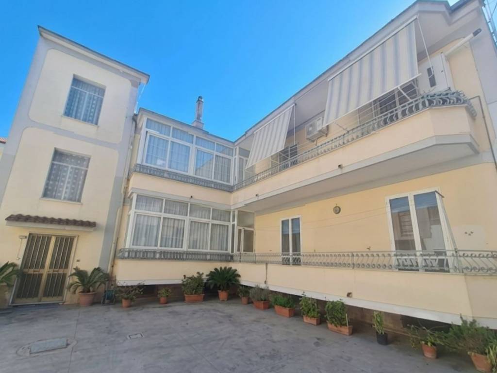 appartamento in vendita a Recale