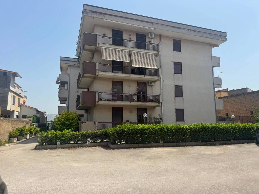 appartamento in vendita a Recale