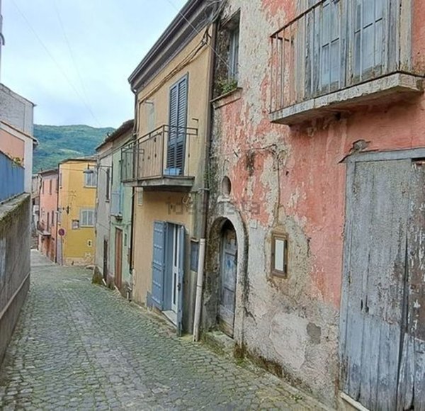 casa indipendente in vendita a Riardo