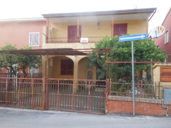 casa indipendente in vendita a Riardo