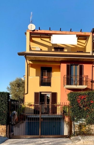 casa indipendente in vendita a Riardo