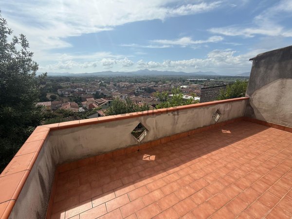 casa indipendente in vendita a Riardo