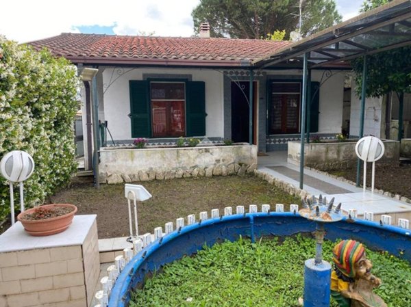 casa indipendente in vendita a Rocca d'Evandro in zona Camino