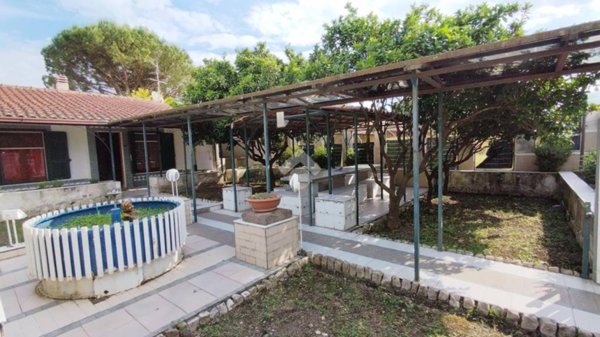 casa indipendente in vendita a Rocca d'Evandro in zona Camino