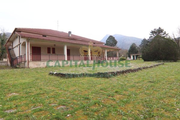 casa indipendente in vendita a Rocca d'Evandro in zona Camino