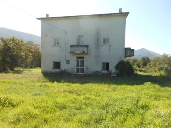 casa indipendente in vendita a Rocca d'Evandro