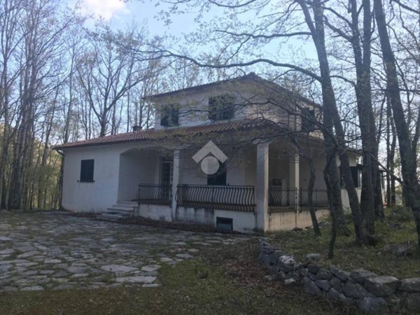 casa indipendente in vendita a Rocca d'Evandro in zona Vallevona