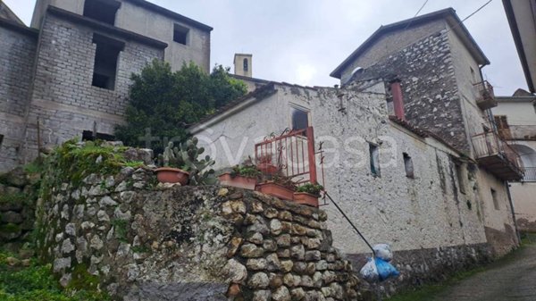 appartamento in vendita a Rocca d'Evandro in zona Cocuruzzo