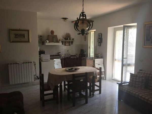 appartamento in vendita a Roccamonfina