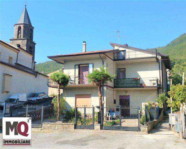 casa indipendente in vendita a Roccamonfina