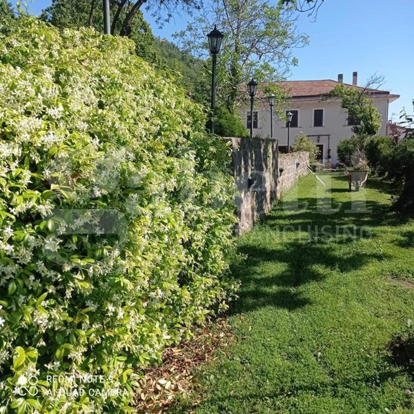 casa indipendente in vendita a Roccamonfina