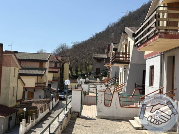casa indipendente in vendita a Roccamonfina