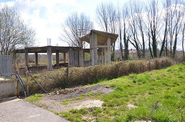 intera palazzina in vendita a Roccamonfina