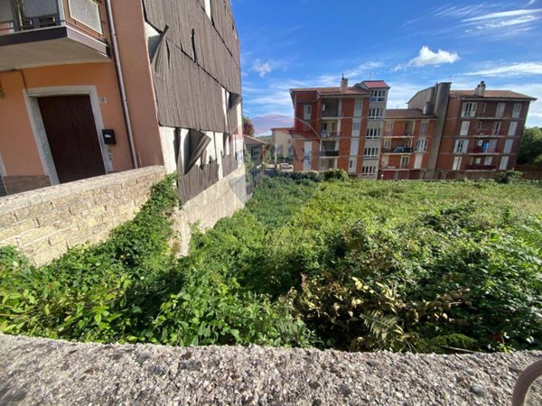 terreno edificabile in vendita a Roccamonfina