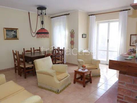 casa indipendente in vendita a Roccamonfina