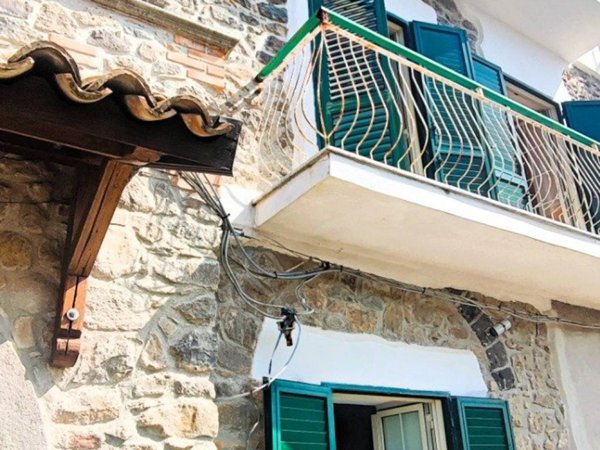 casa indipendente in vendita a Roccamonfina