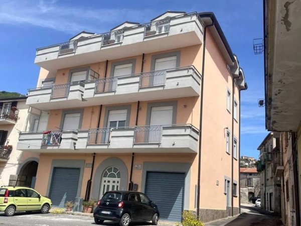 appartamento in vendita a Roccamonfina