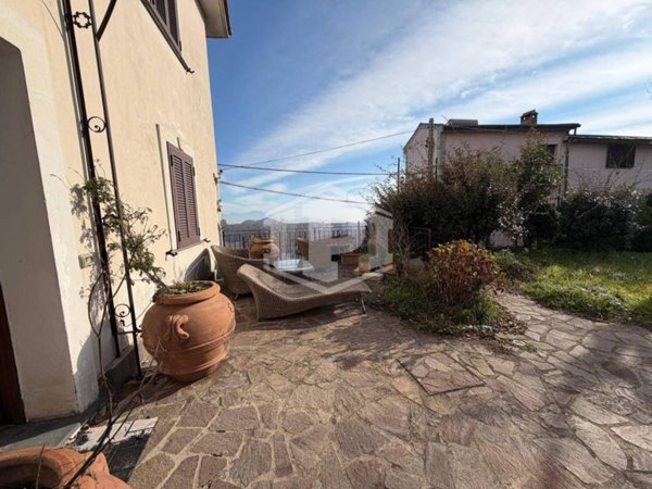 casa indipendente in vendita a Roccamonfina