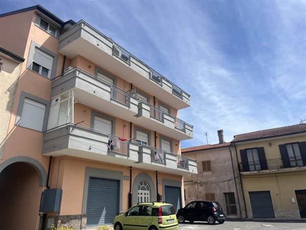 ufficio in vendita a Roccamonfina