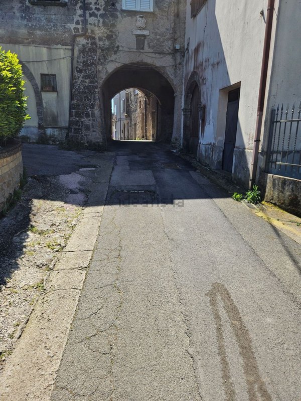 pentavano in vendita a Roccamonfina