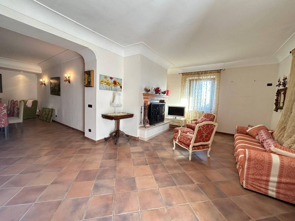 casa indipendente in vendita a Roccamonfina