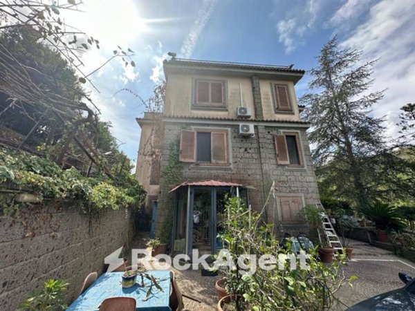 casa indipendente in vendita a Ruviano