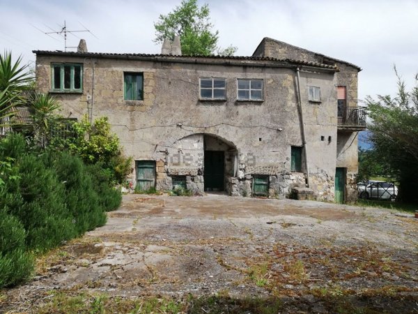 casa indipendente in vendita a Ruviano