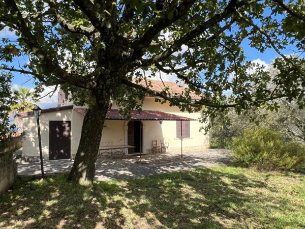 casa indipendente in vendita a Ruviano