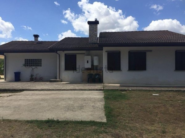 casa indipendente in vendita a Ruviano